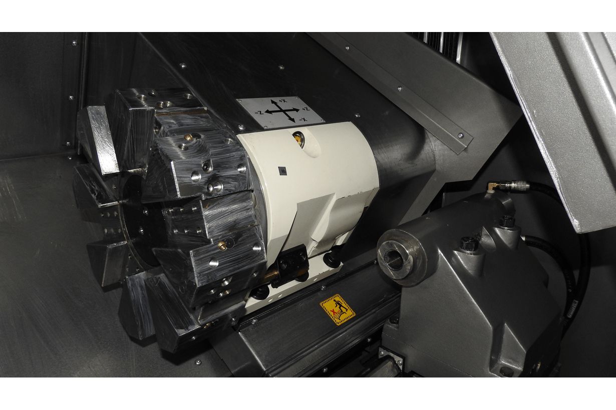 Токарный станок с ЧПУ JET KDCK-25F CNC (Fanuc 0i, гидрав. патрон, 3000 об/мин, деталеуловитель)